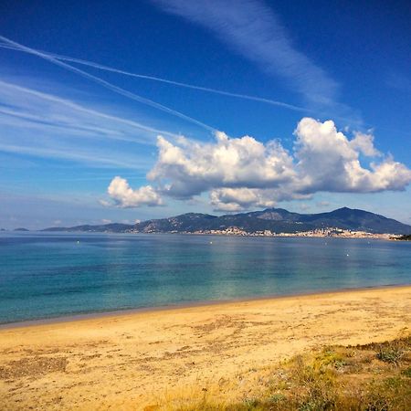 Grand T2 Standing Ajaccio Proche Centre Et Plages Vue Panoramique Parking Prive ภายนอก รูปภาพ
